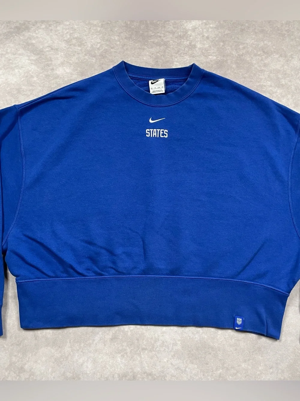 Nike US Womens National Team Crew Neck Sweater Size XS Blue Center Swoosh